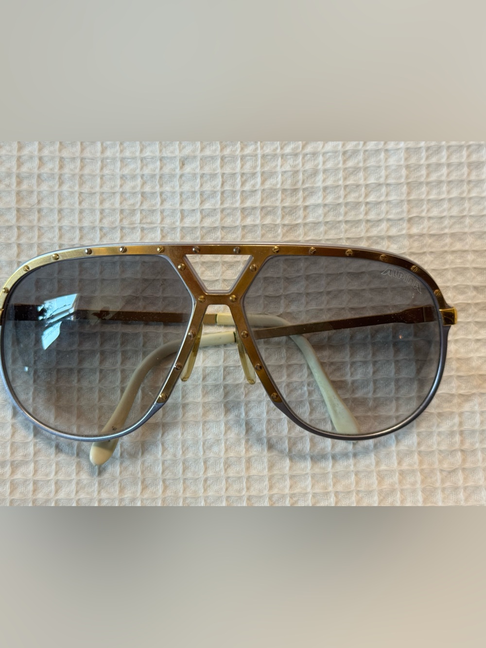 Vintage Alpina men’s Gold Rivet Aviator Sunglasses with Gradient Gray Lenses